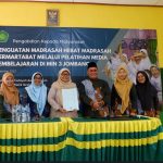 Peningkatan Kompetensi Guru dan Penandatanganan MOU MIN 3 Jombang dengan  UIN Maliki Malang